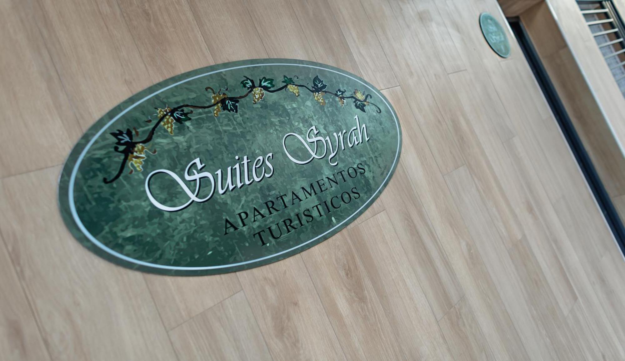 Apartamentos Luxury Suites Syrah Almendralejo Bagian luar foto